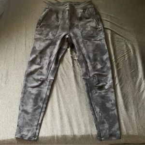 Lululemon Textured Tech Pant